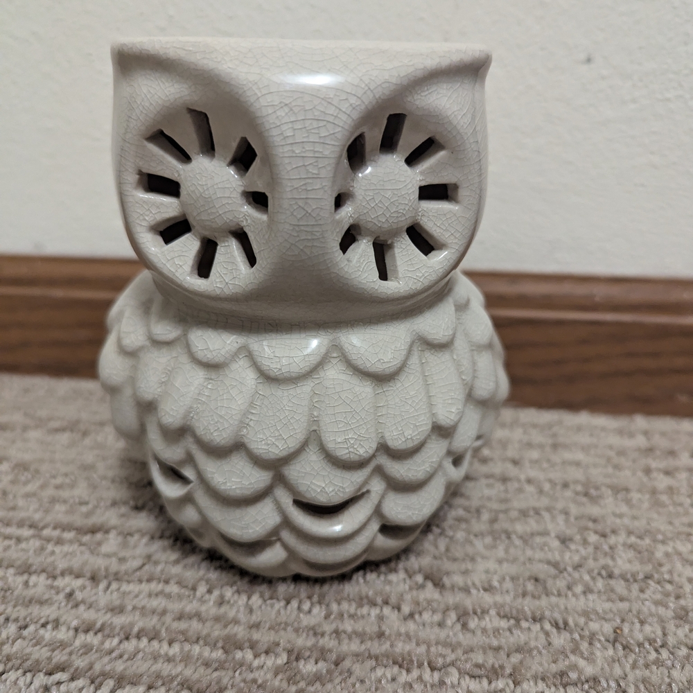 Bath & Body Works Cream Owl Candle Holder